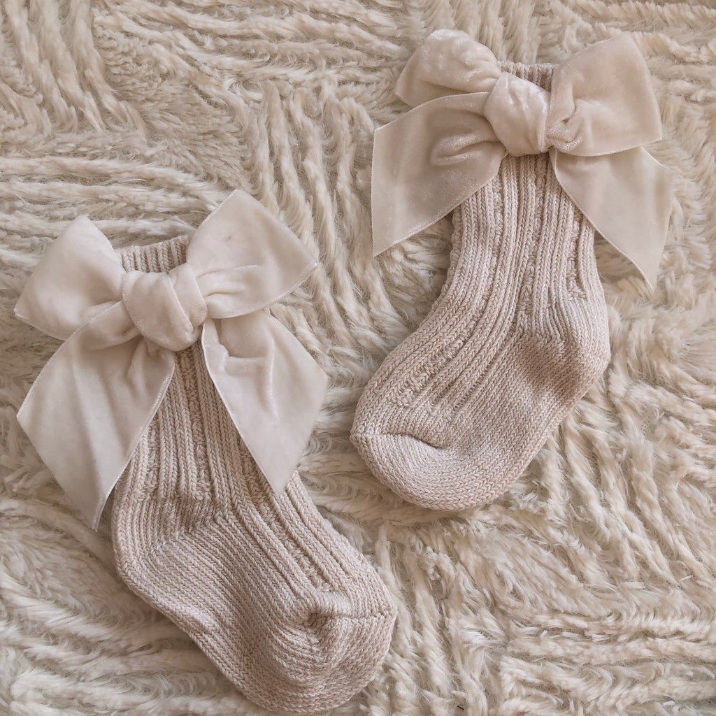 Mia Velvet Bow Socks - White - SOFIA WITH LOVE